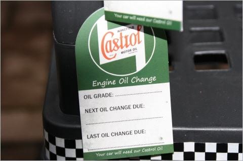 Castrol-Ölwechselanhänger